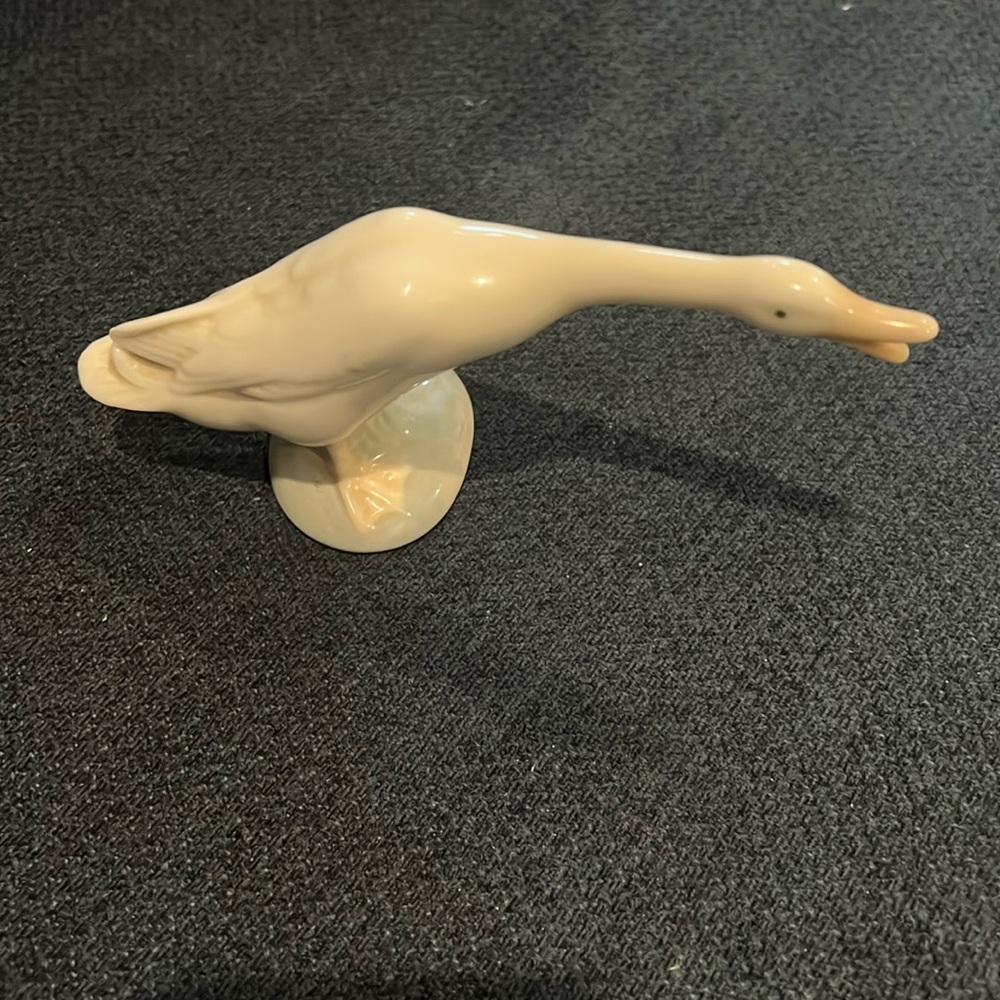Lladro Figurine Duck “Honking”‎ Goose EUC